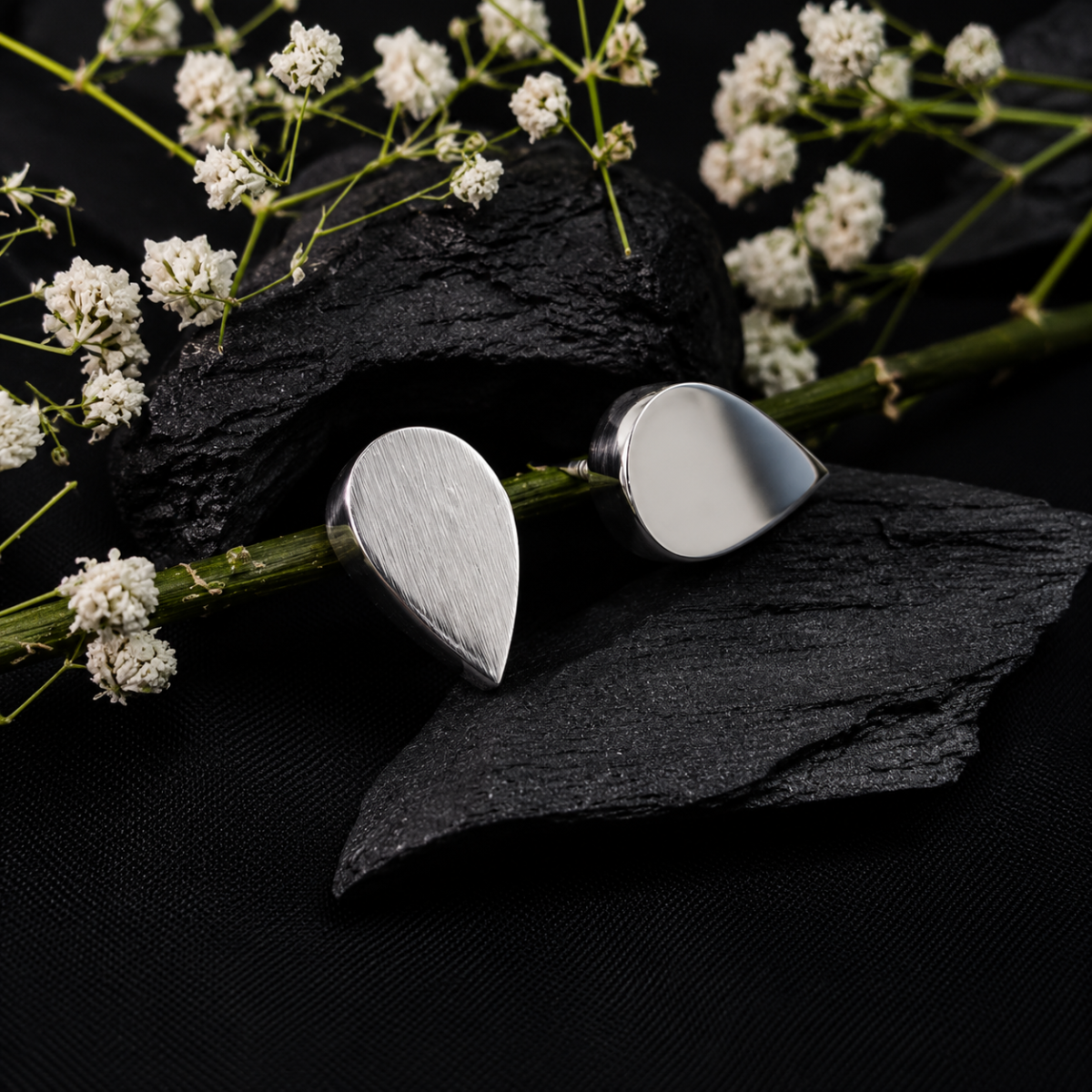 Elegant Leaf Shape Silver Tops for Women - Image 3