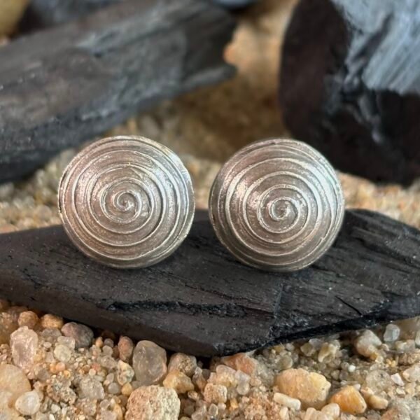 Elegant Oval Spiral Silver Tops for Women