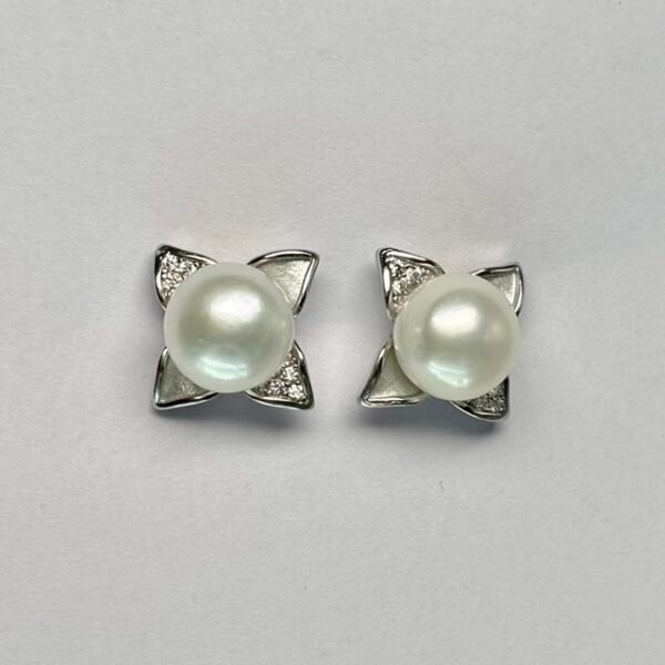 Four-Point Star CZ Pearl Stud Earrings in Rhodium Silver